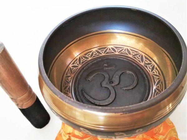 Antique Tibetan singing bowl Series C 15 cm