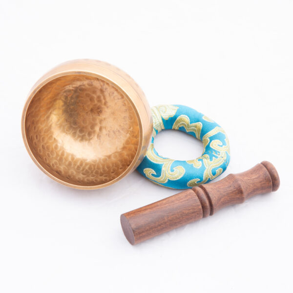 Tibetan singing bowl Jambati with a diameter of 15 cm.