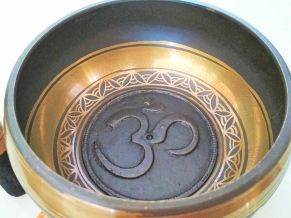 Antique Tibetan singing bowl Series C 13 cm