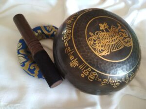 Antique Tibetan singing bowl Series M 15 cm