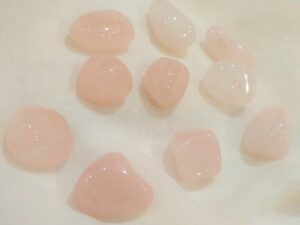 Semi-precious stones rose quartz