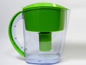 Το Alkaline Water Pitcher μετατρέπει το νερό της βρύσης σε αλκαλικό