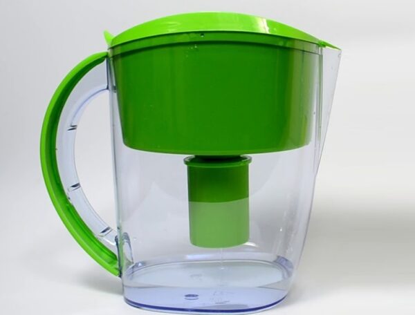 Alkaline water jug, turns tap water into alkaline water