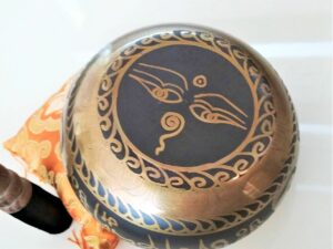 Antique Tibetan Om singing bowl with embossed bottom